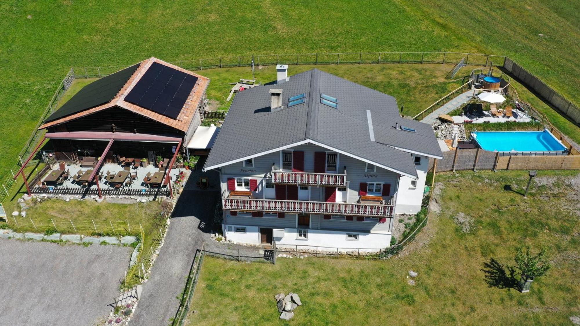 Gasthaus Alpina Tschappina Eksteriør bilde
