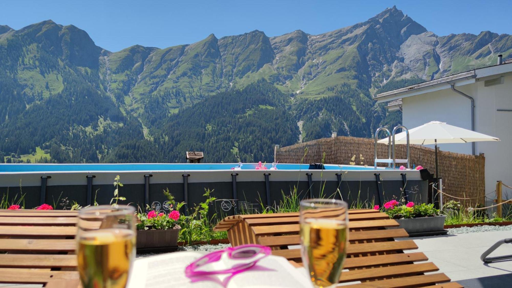 Gasthaus Alpina Tschappina Eksteriør bilde